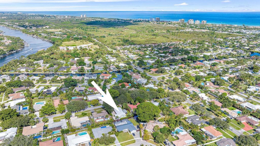 Photo of 2068 Radnor Road, North Palm Beach, FL 33408 (MLS # R10935031)