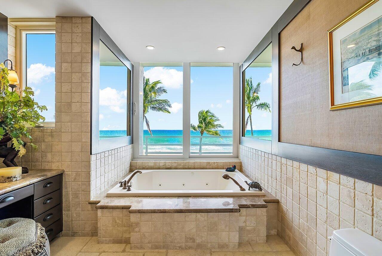 PRESIDENTIAL PLACE CONDO - Residential