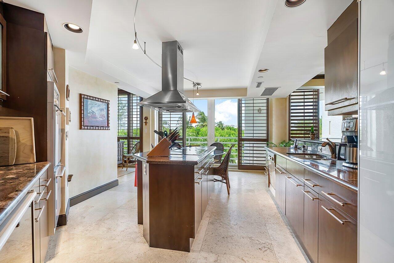 PRESIDENTIAL PLACE CONDO - Residential