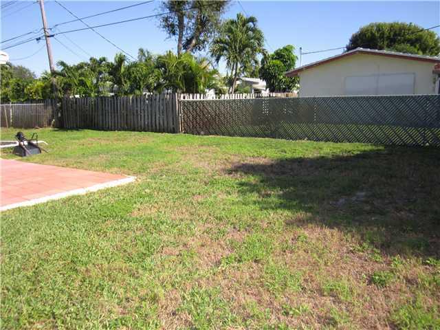 CORAL RIDGE ISLES - Residential Lease