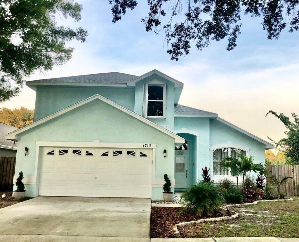 Photo of 1712 Primrose Court, Port Saint Lucie, FL 34952 (MLS # R10763717)