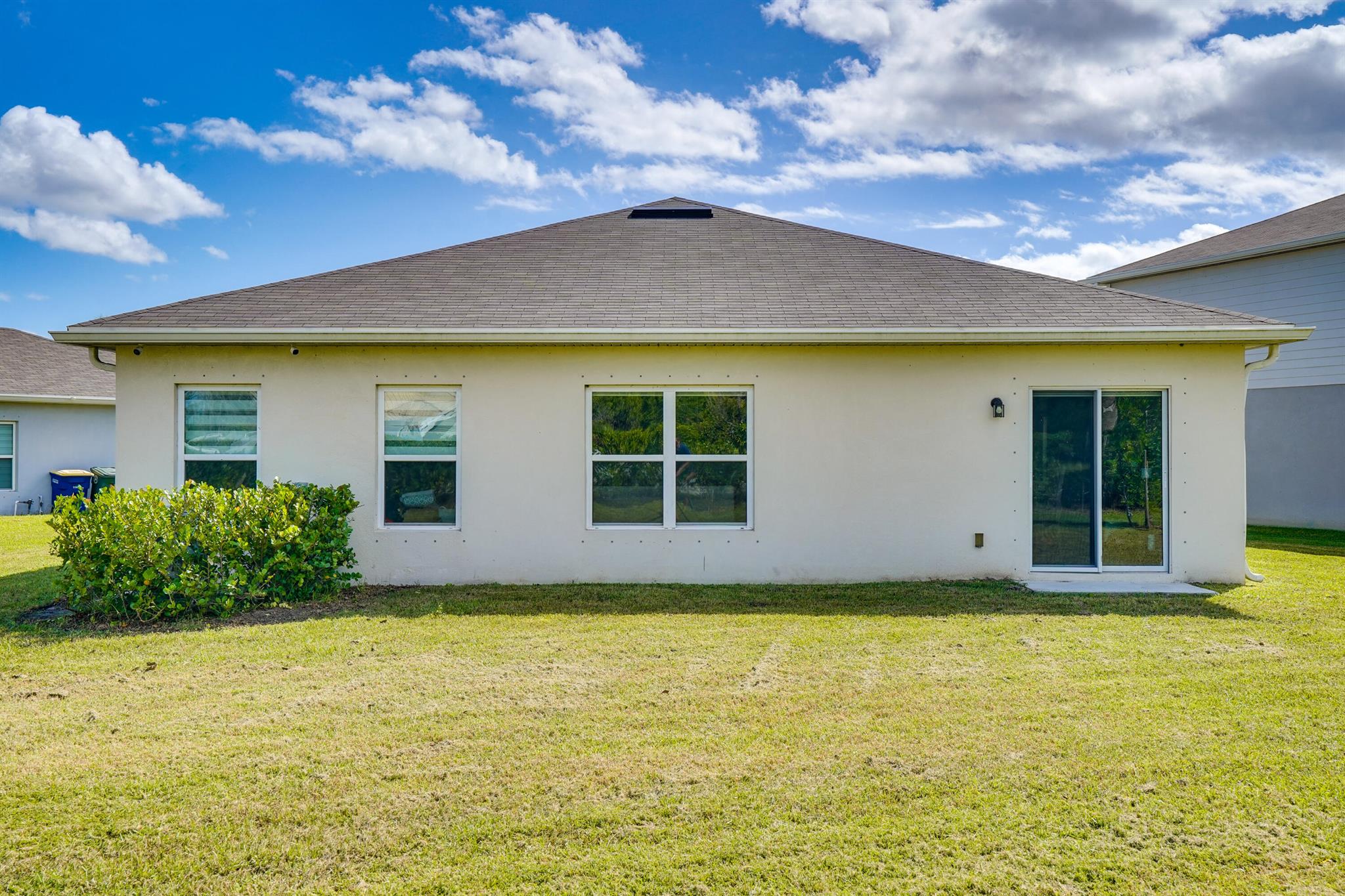 AVALON CROSSING - Residential Lease