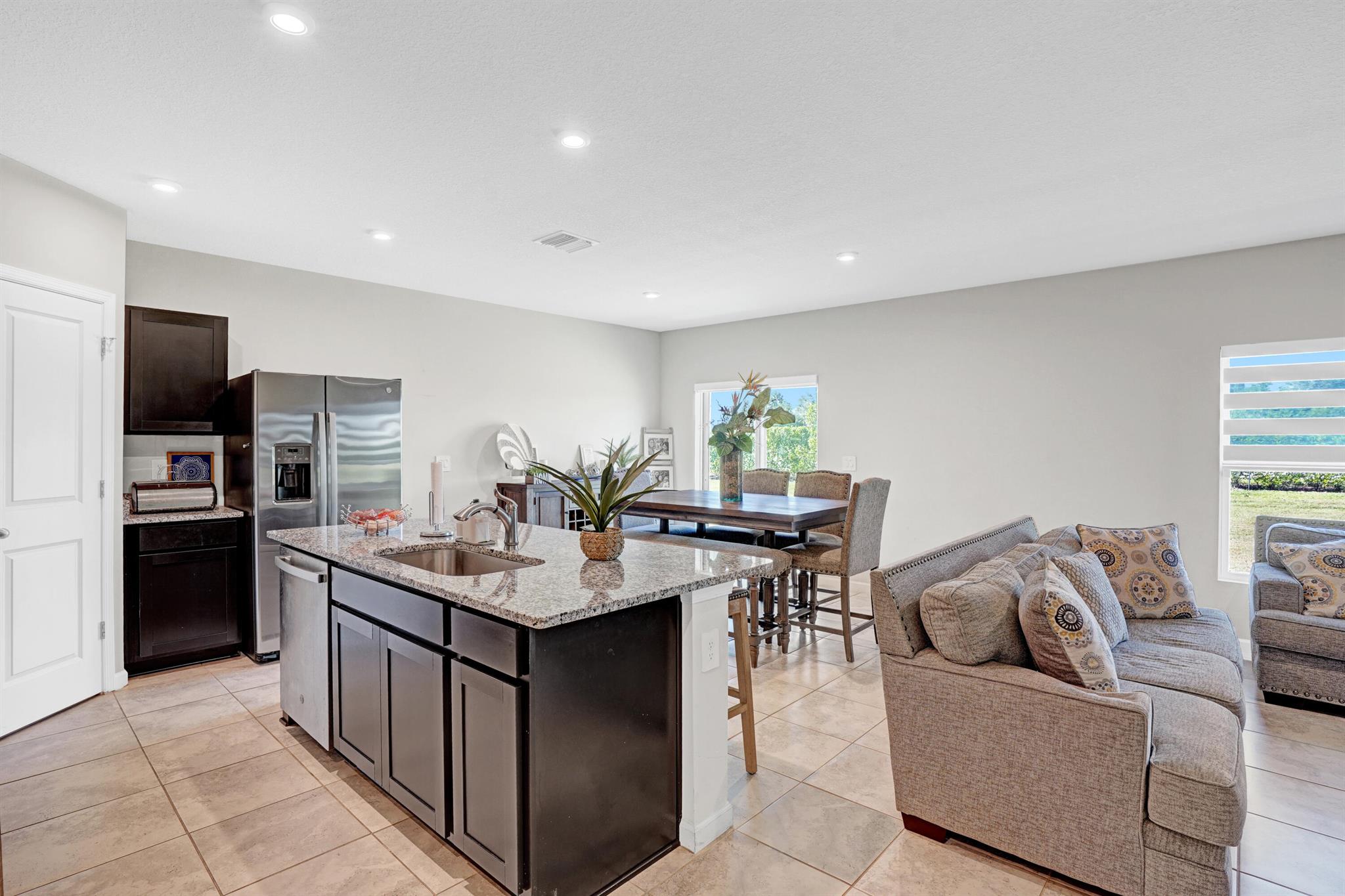 AVALON CROSSING - Residential Lease