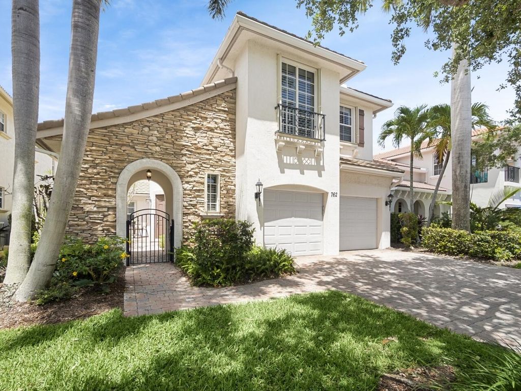 Photo of 762 Bocce Court, Palm Beach Gardens, FL 33410 (MLS # R10791405)