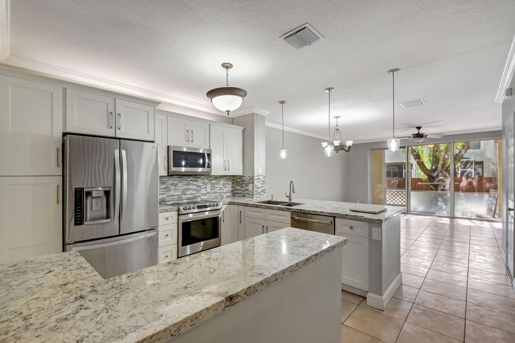 Photo of 9784 Porta Leona Lane, Boynton Beach, FL 33472 (MLS # R11051164)