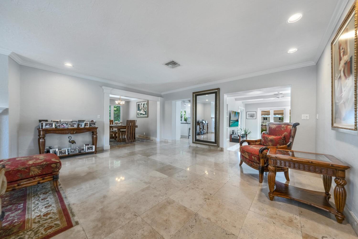 2319 Castilla Isle