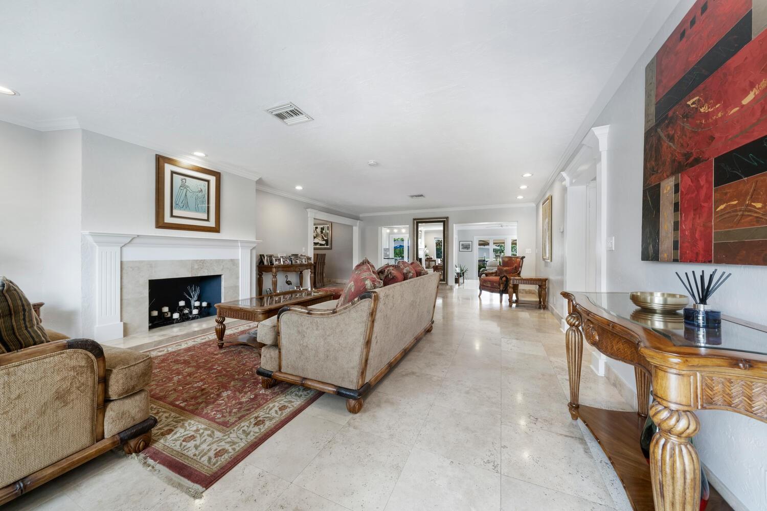 2319 Castilla Isle