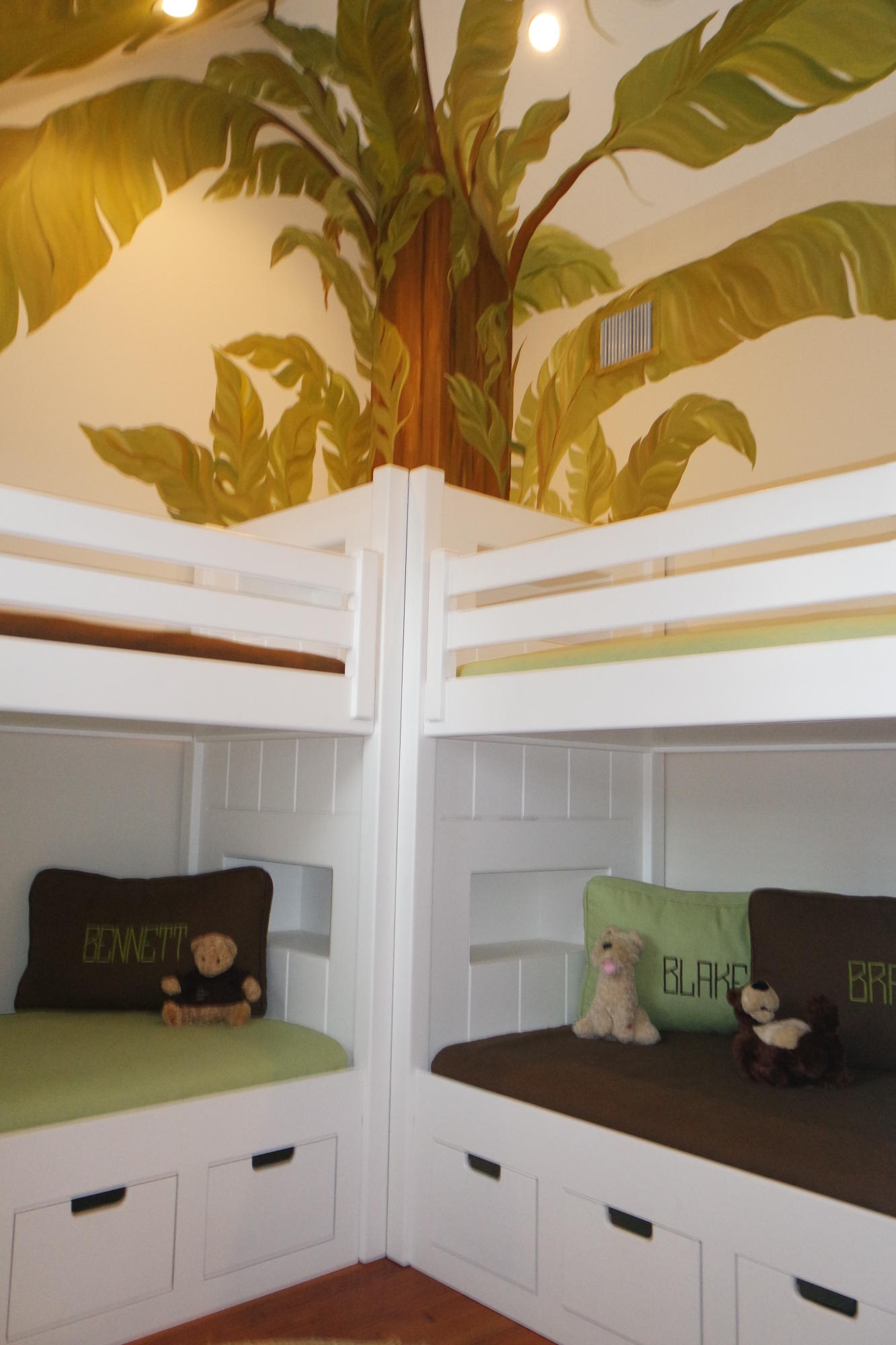 OLD TOWNE AT JUNO BEACH - Residential