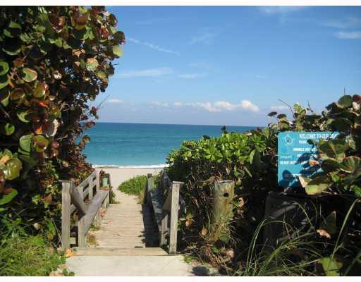 OLD TOWNE AT JUNO BEACH - Residential