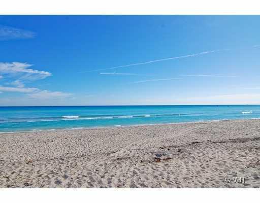 OLD TOWNE AT JUNO BEACH - Residential