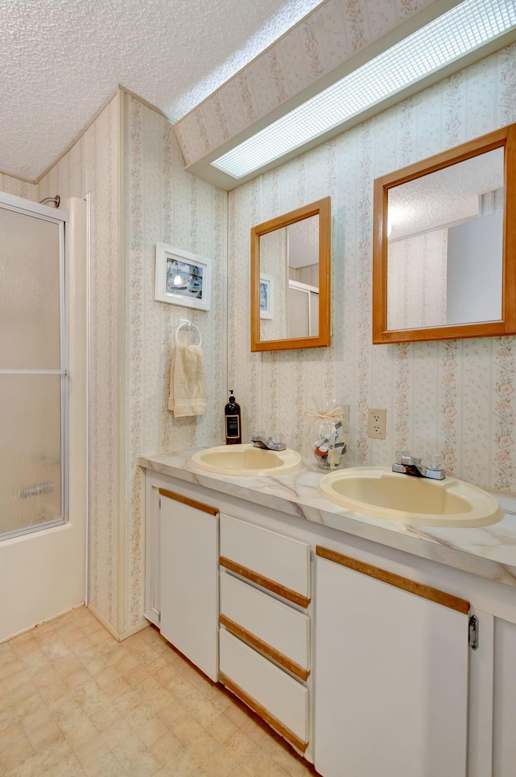 Spanish Lakes Country Club - Residential