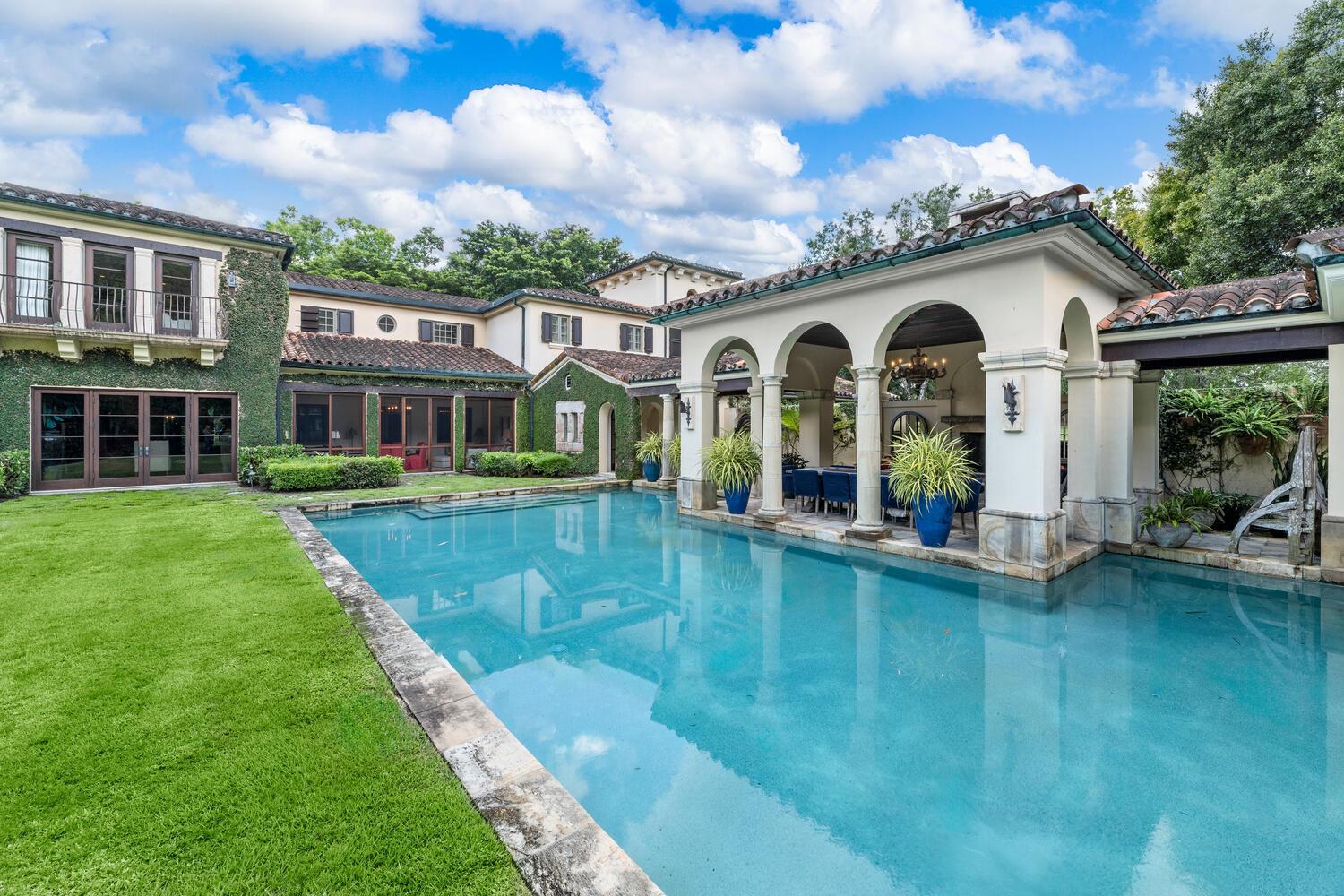 BRIDLE PATH OF P B POLO & - Residential