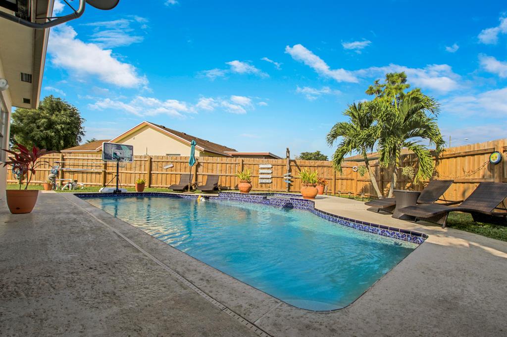 AMERICAN HOMES - Residential