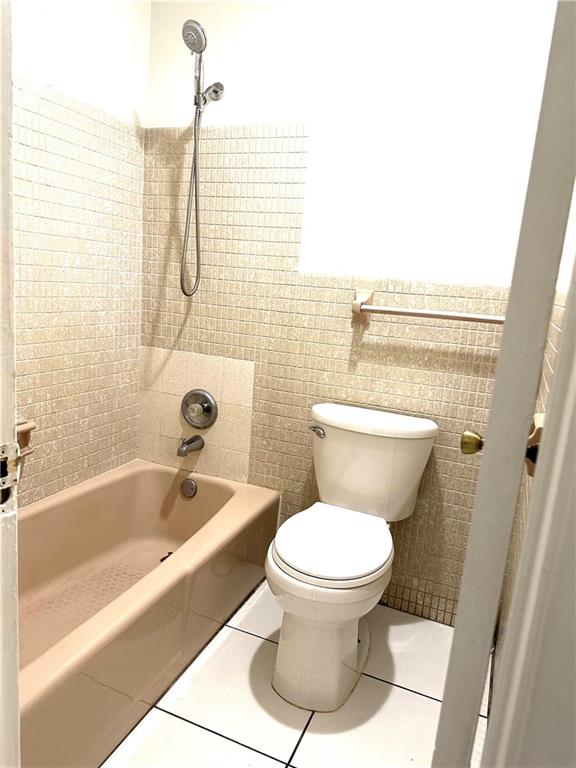 CONT N 75, ELY 123, 575 - Residential Lease