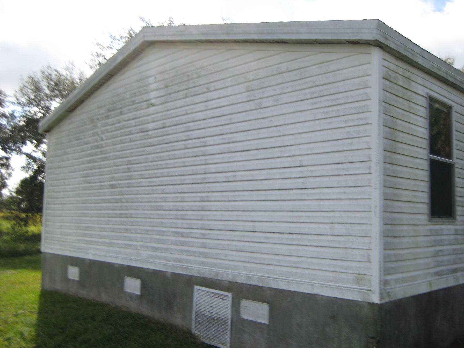 LOTS 0 & P OF TRACT 1 EAST 1/2 OF THE SOUTH 1/2 OF - Residential