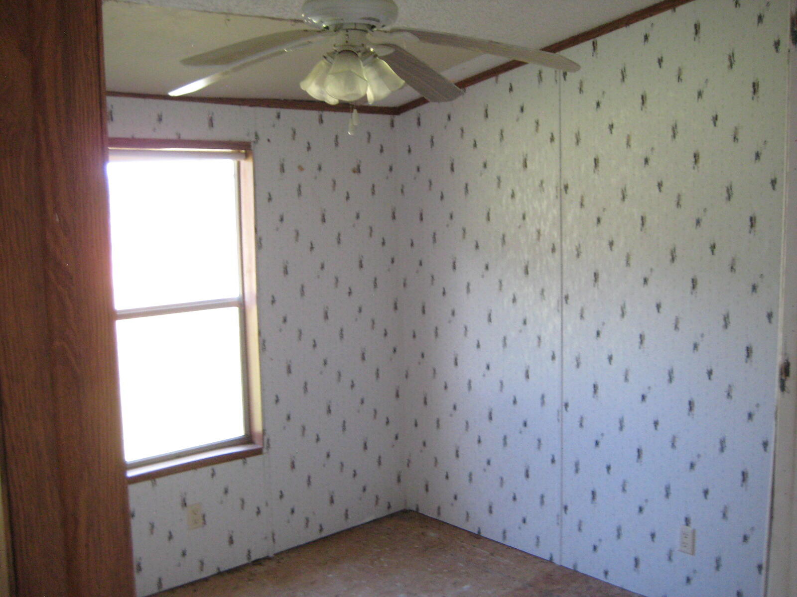 LOTS 0 & P OF TRACT 1 EAST 1/2 OF THE SOUTH 1/2 OF - Residential