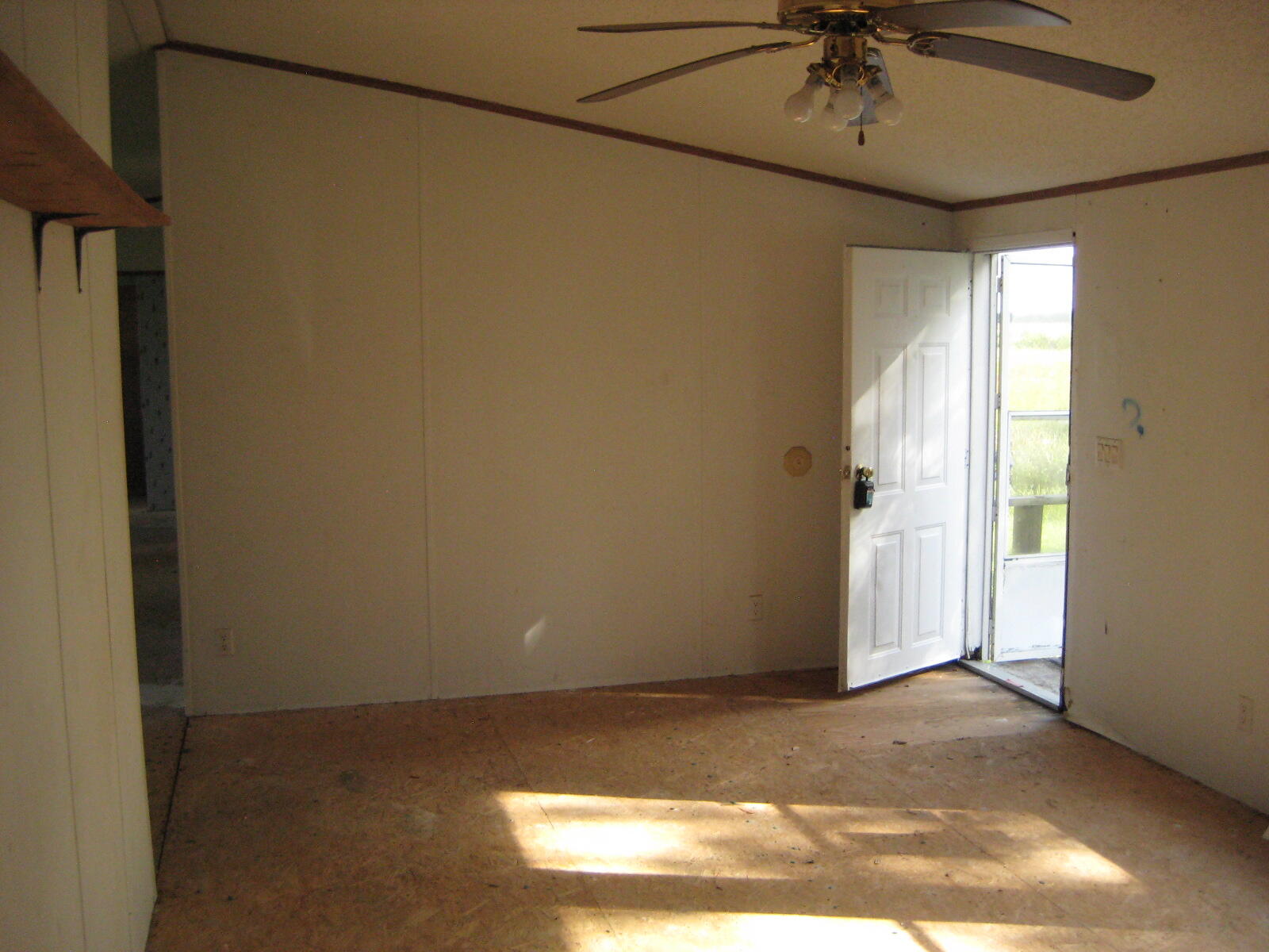 LOTS 0 & P OF TRACT 1 EAST 1/2 OF THE SOUTH 1/2 OF - Residential