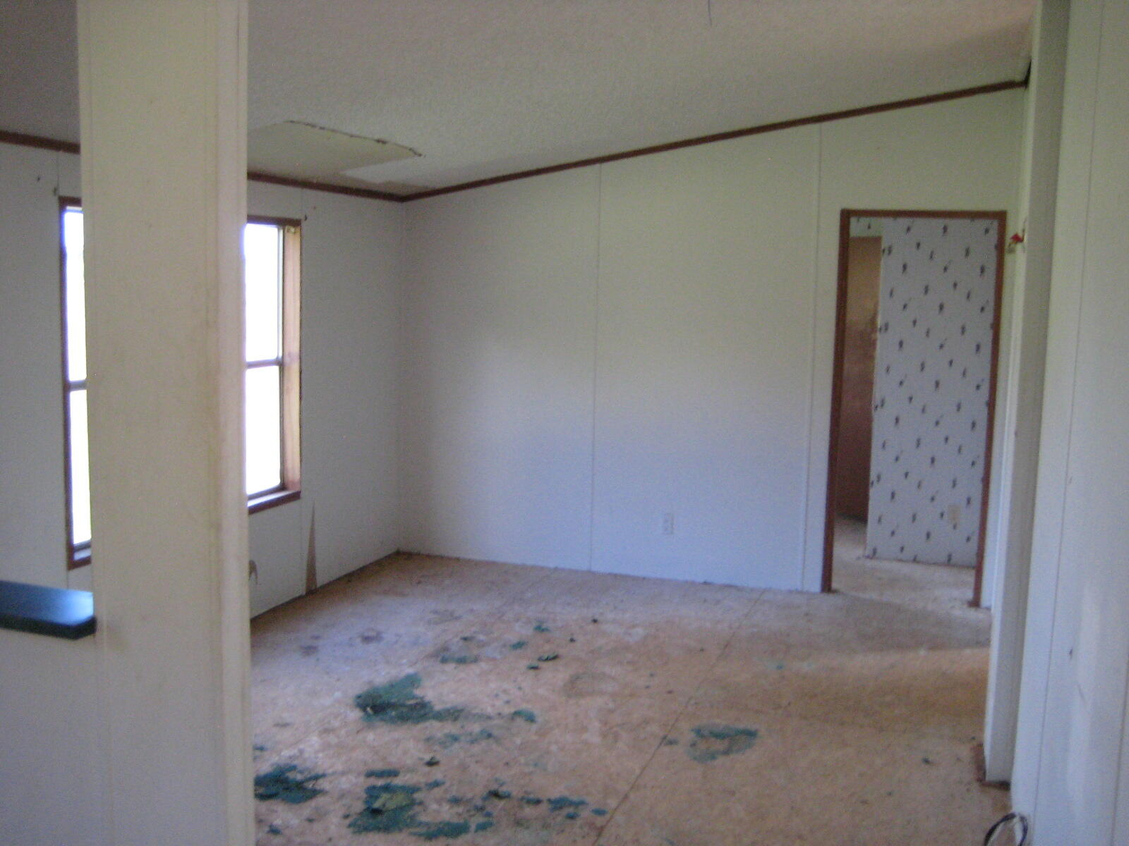 LOTS 0 & P OF TRACT 1 EAST 1/2 OF THE SOUTH 1/2 OF - Residential