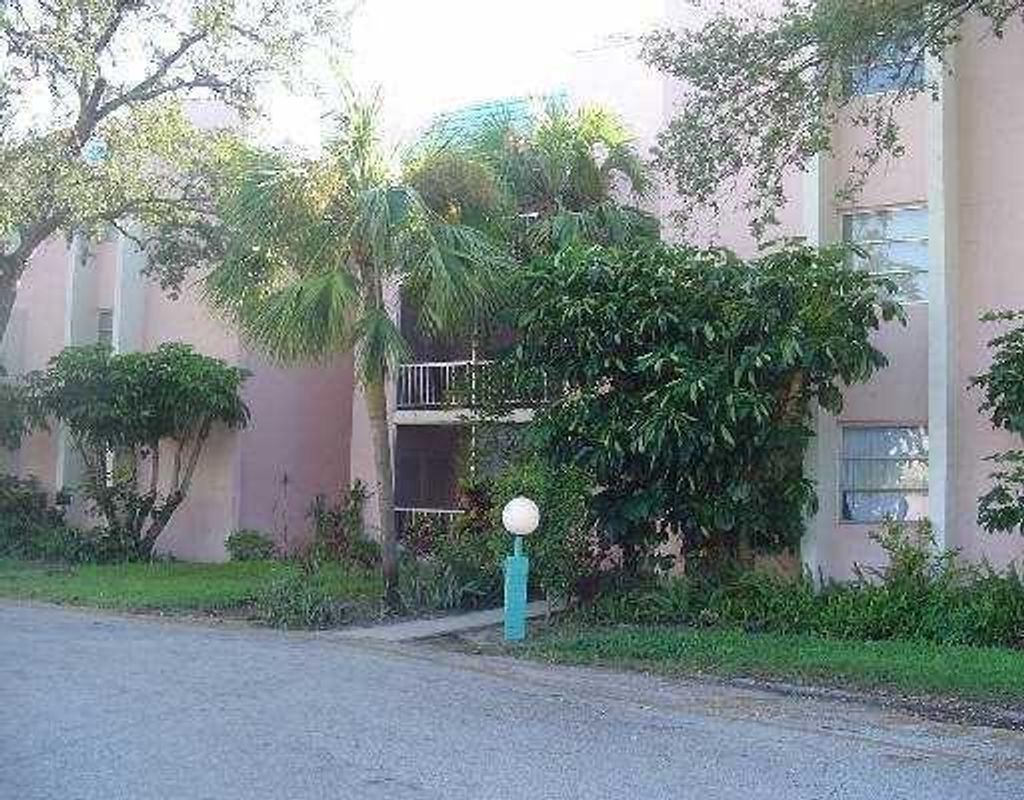 Photo of 630 NW 13th Street #23, Boca Raton, FL 33486 (MLS # F10467314)