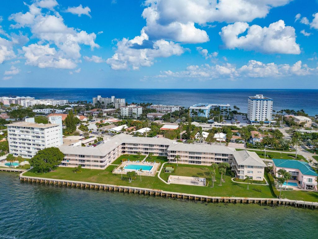 Photo of 745 SE 19th Avenue #314, Deerfield Beach, FL 33441 (MLS # F10550915)