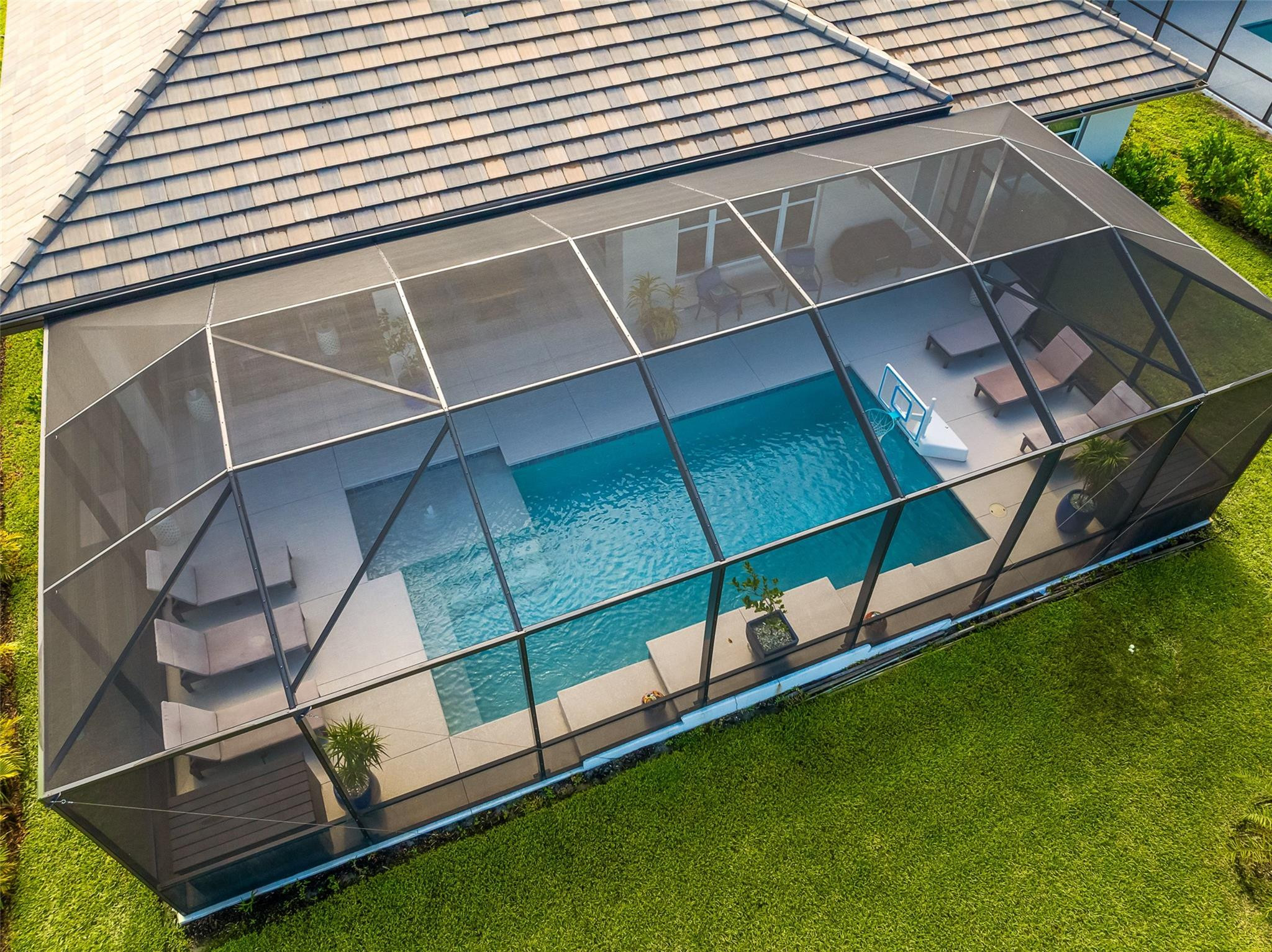 5691 Bent Pine Square