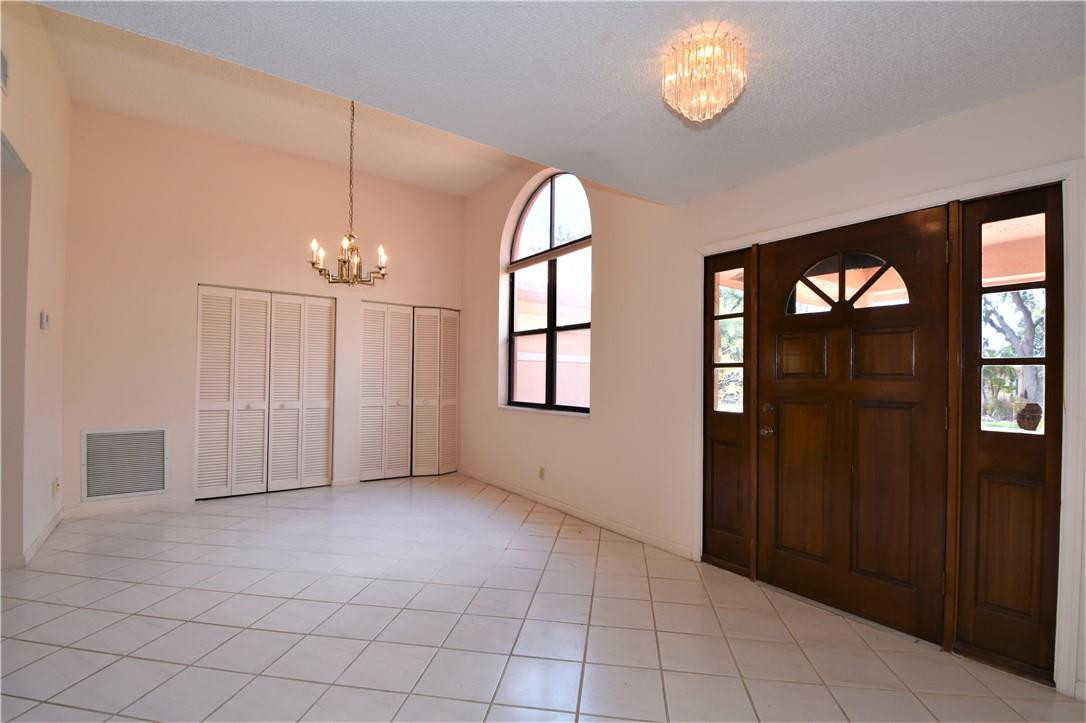Golf-Tam Village 119-18 B - Residential