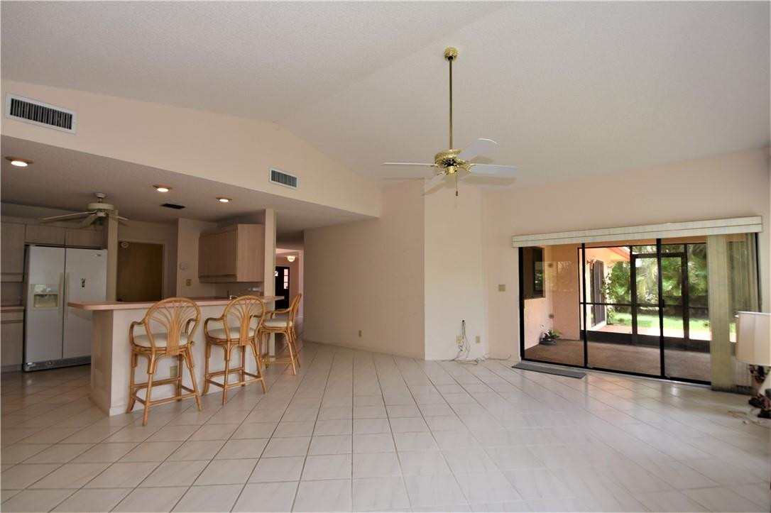 Golf-Tam Village 119-18 B - Residential
