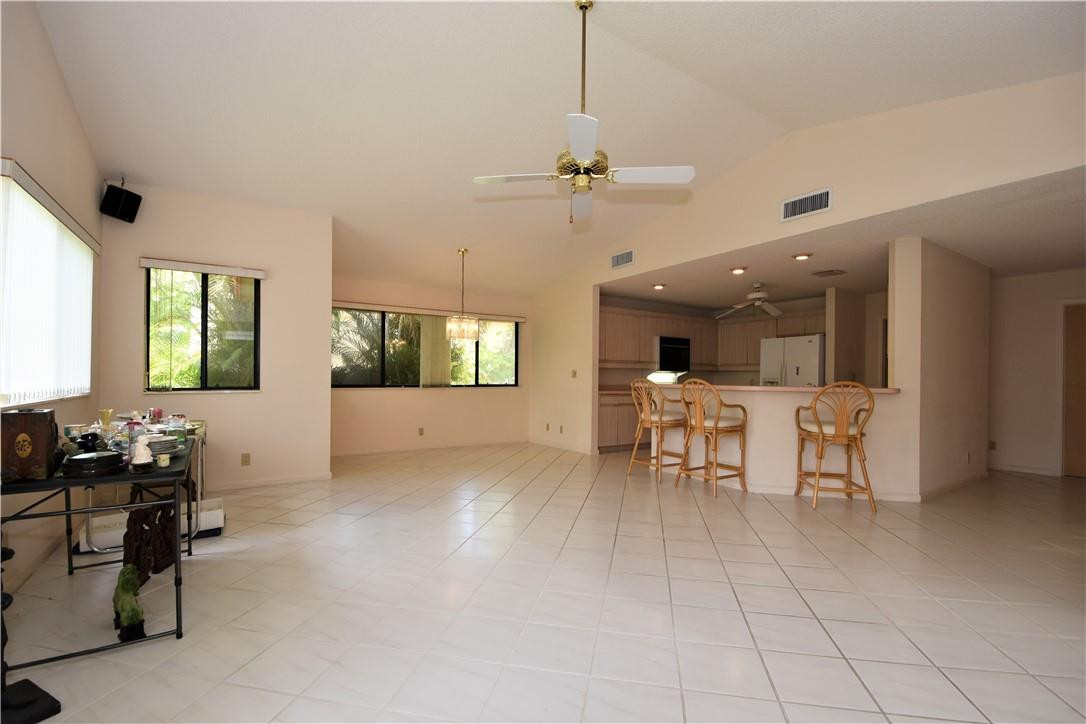 Golf-Tam Village 119-18 B - Residential