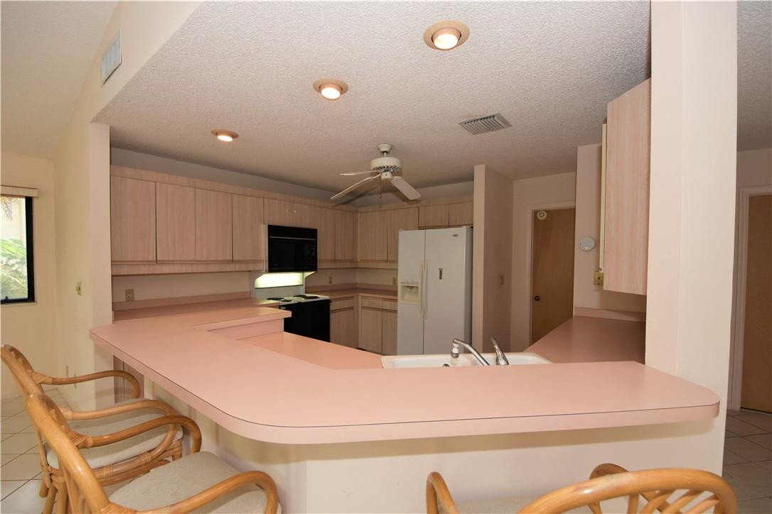 Golf-Tam Village 119-18 B - Residential