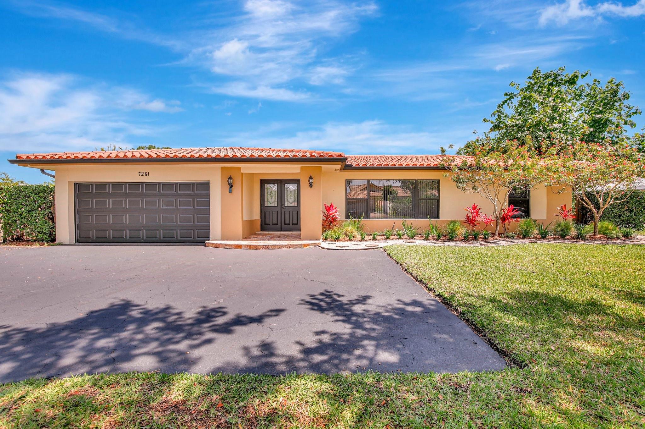7281 NW 9th St