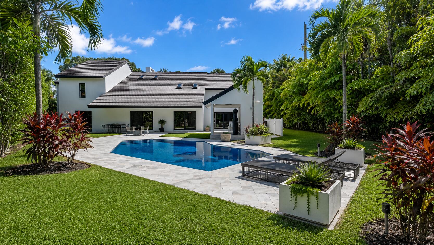 501 Sandpiper Way