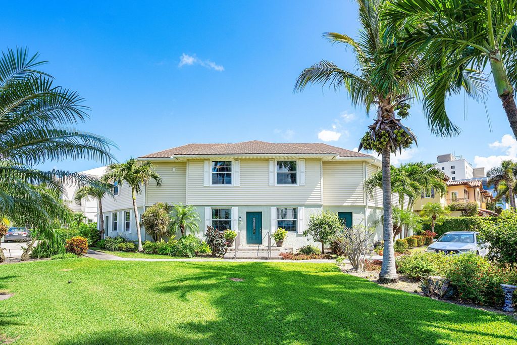 Photo of 99 Seabreeze Avenue, Delray Beach, FL 33483 (MLS # B26025874)