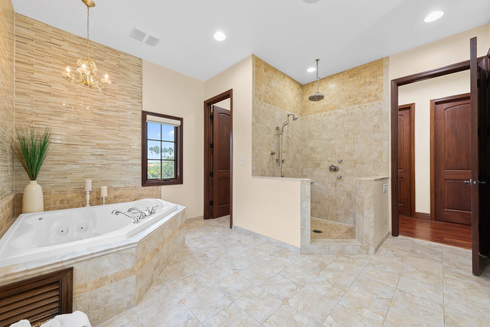 Five Gs 93-10 B - Residential