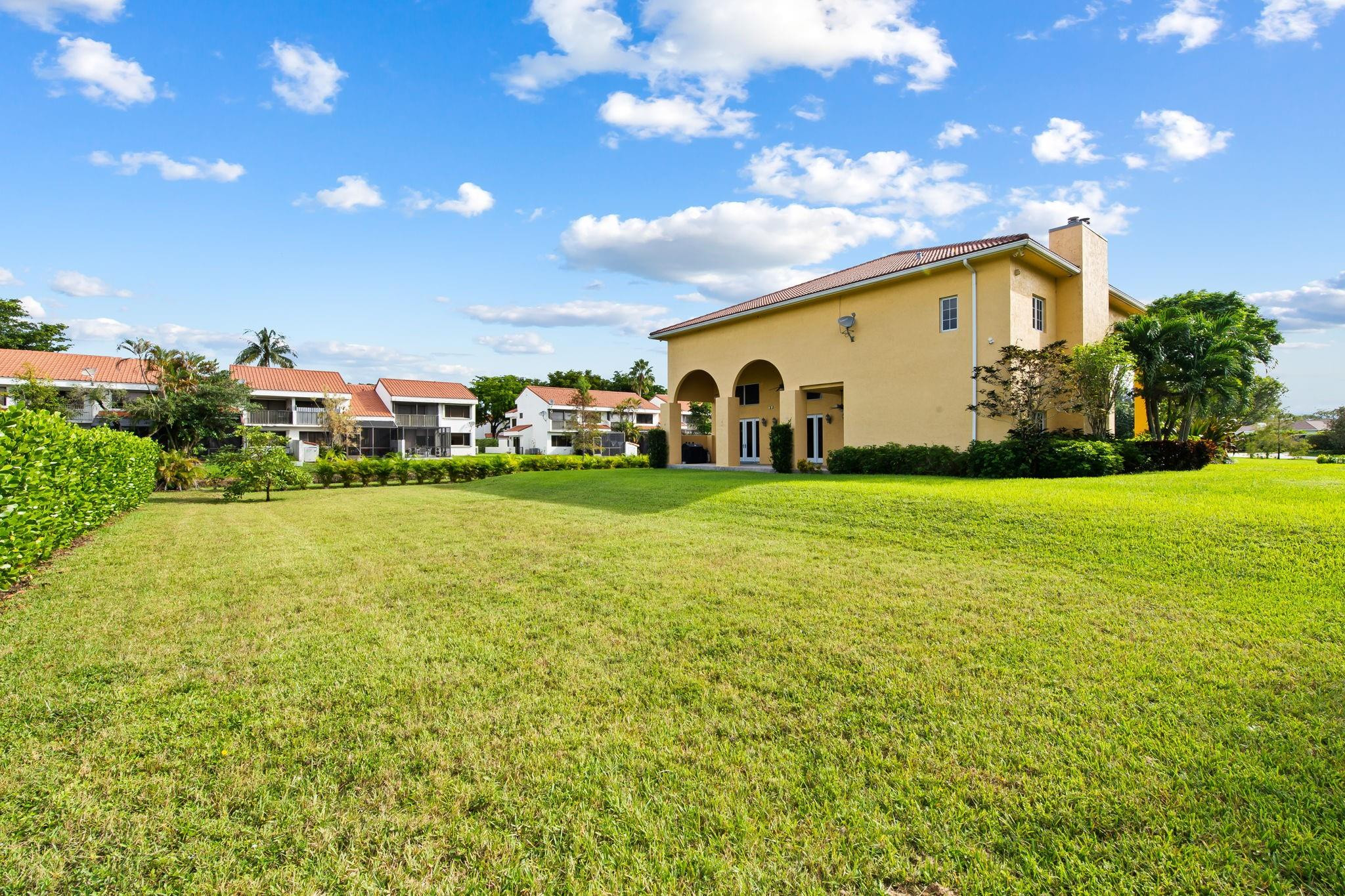 Five Gs 93-10 B - Residential