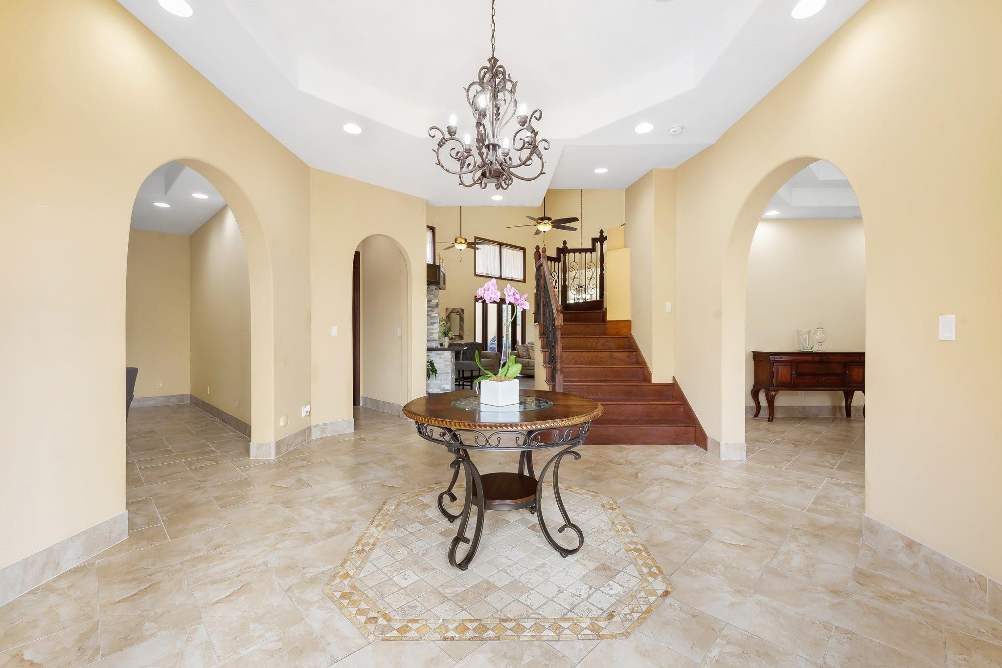 Five Gs 93-10 B - Residential