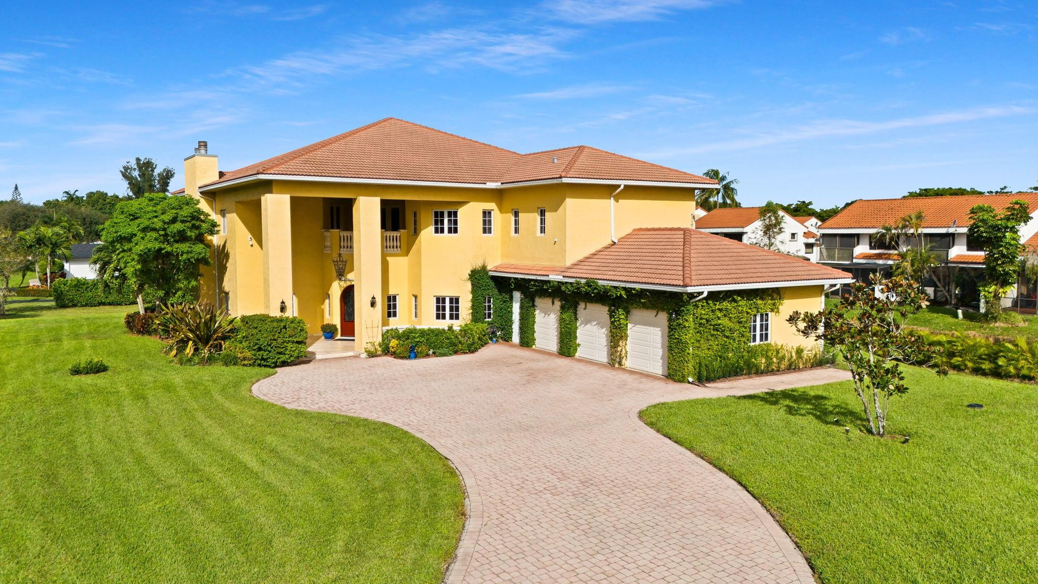 Five Gs 93-10 B - Residential