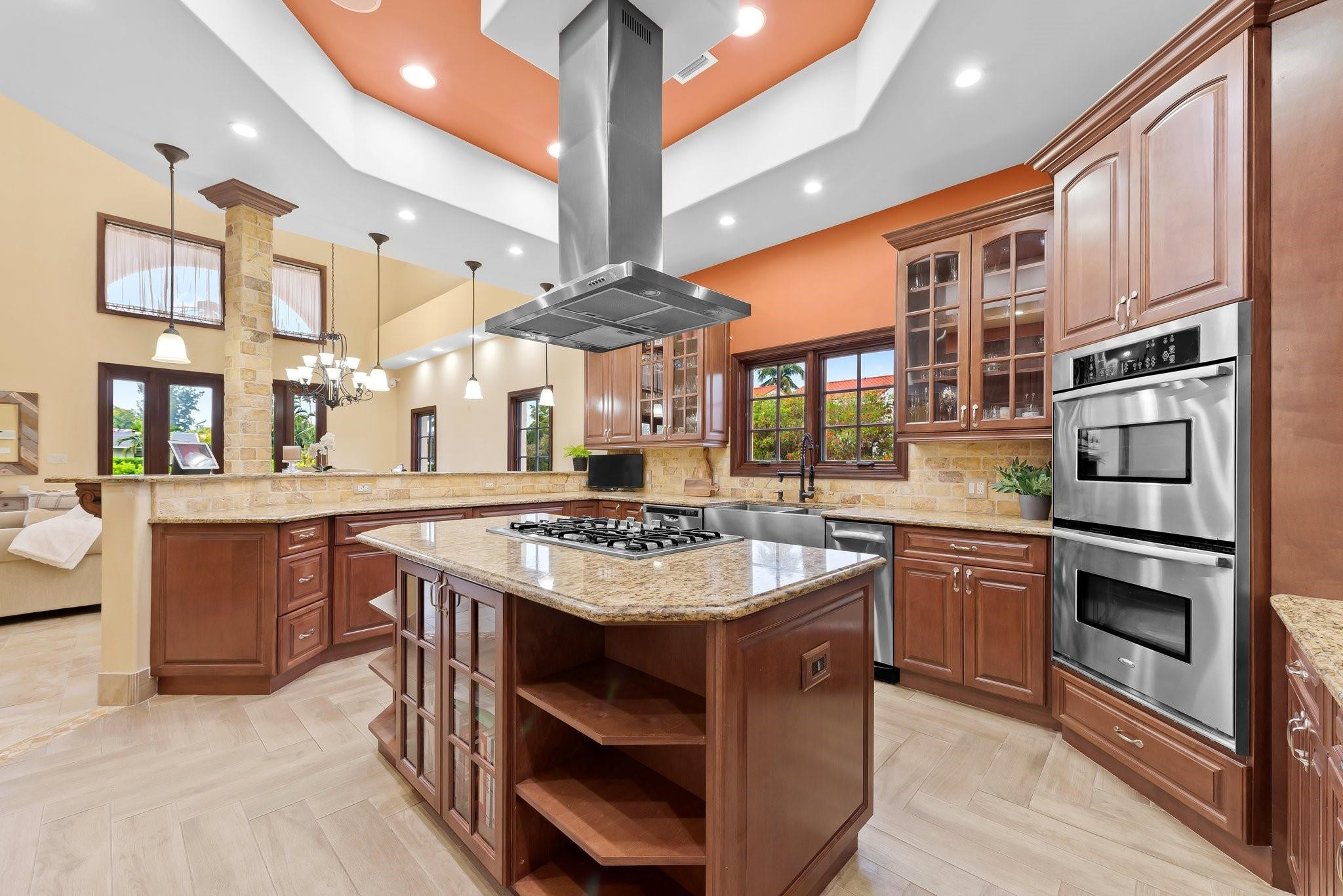 Five Gs 93-10 B - Residential