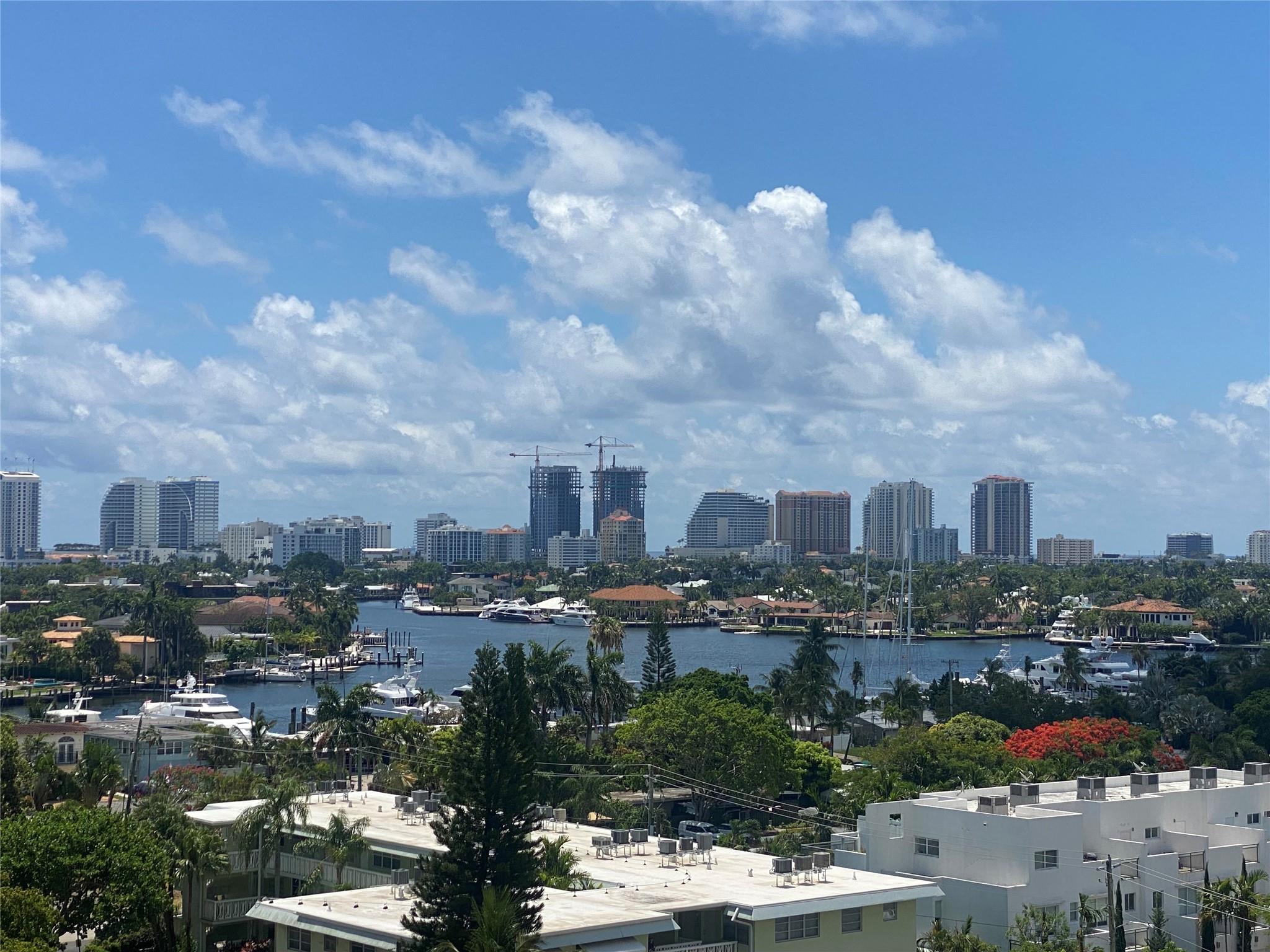 View photos, virtual tours, details... 900 NE 18th Ave 909