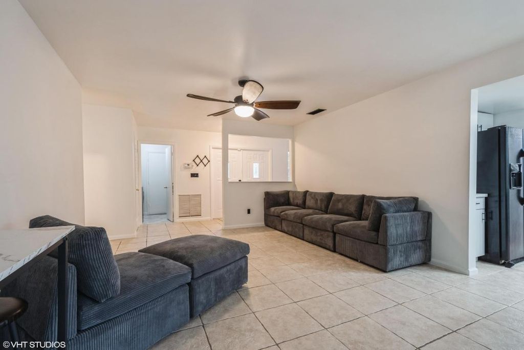 Photo of 5100 Seagrape Drive, Fort Pierce, FL 34982 (MLS # R10933278)