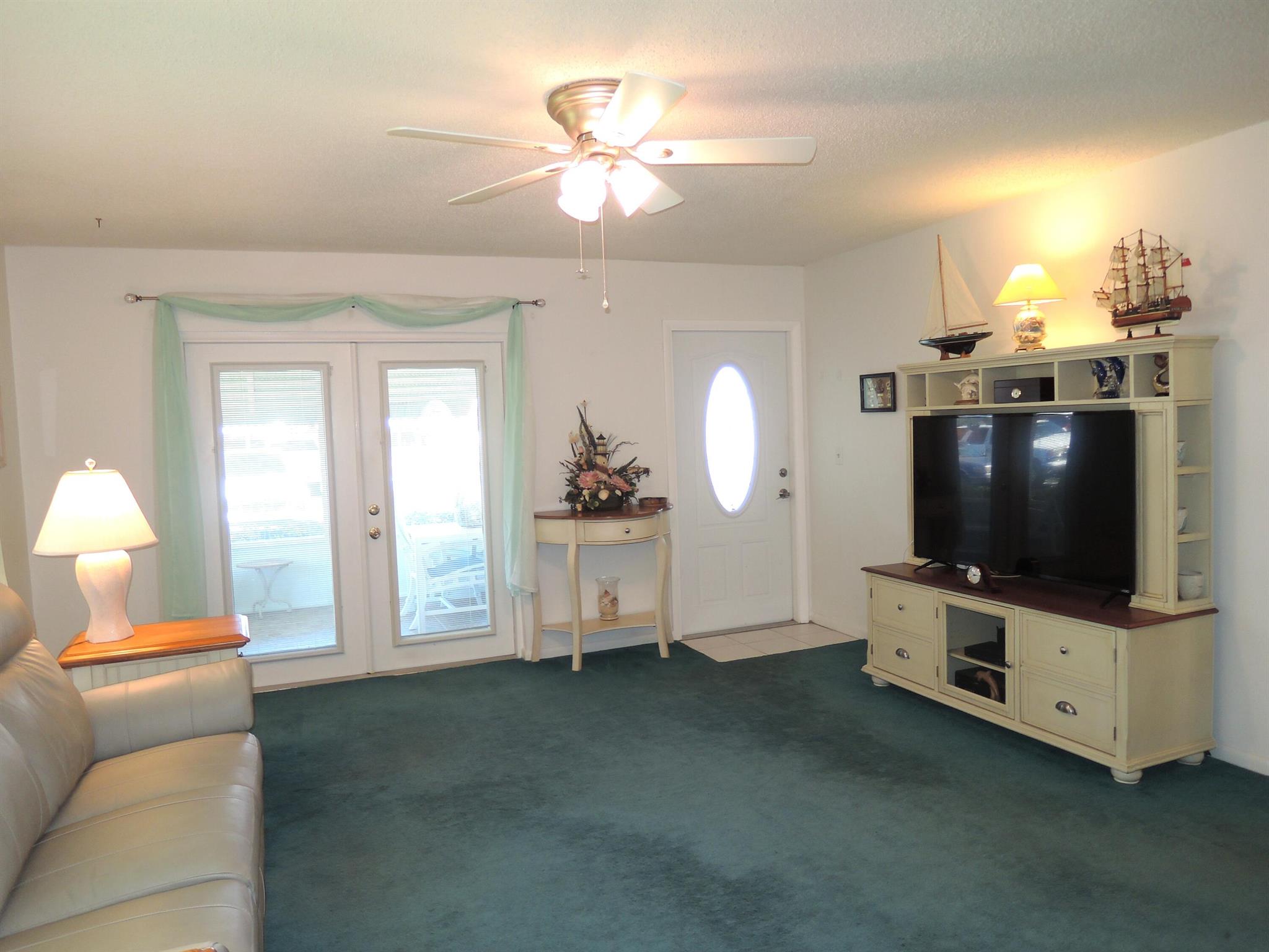 Fort Pierce, Florida 34982, United States, 2 Bedrooms Bedrooms, ,2 BathroomsBathrooms,Residential,Active,209639