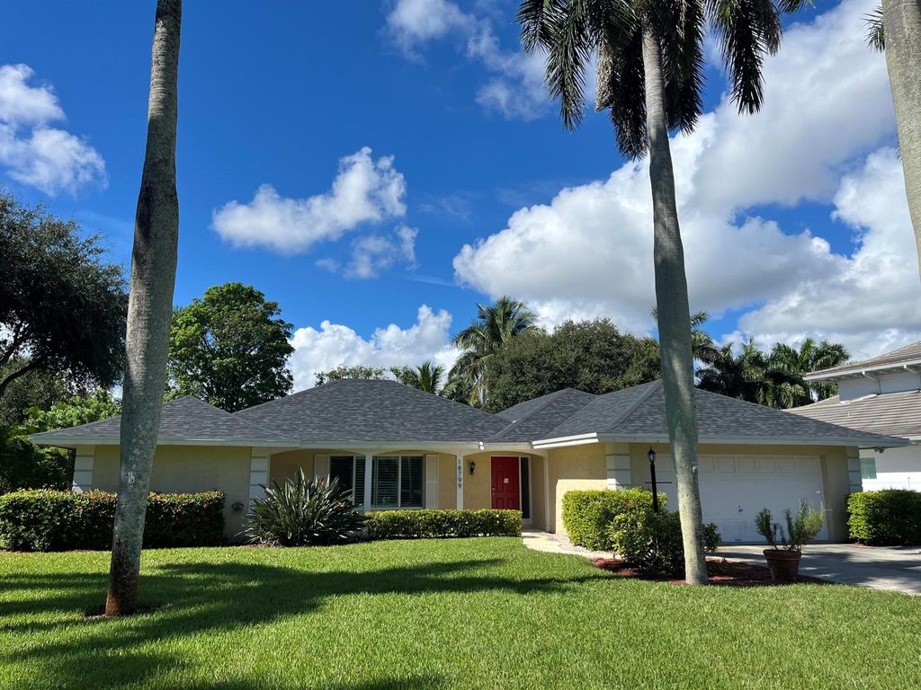 Photo of 18799 Rio Vista Drive, Jupiter, FL 33469 (MLS # R11132775)
