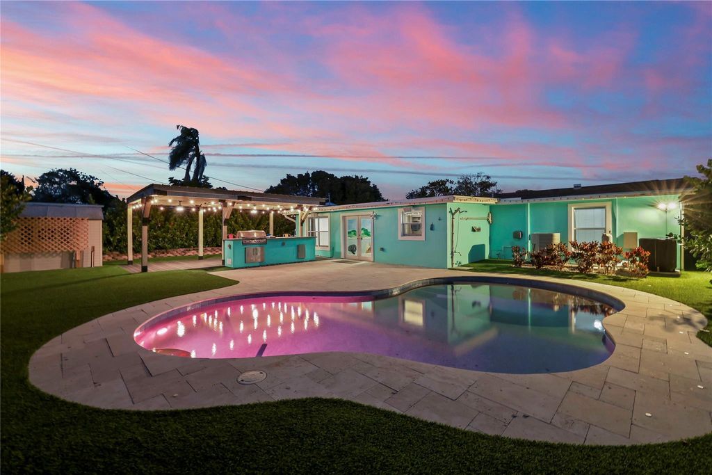 Photo of 413 Philadelphia Drive, Jupiter, FL 33458 (MLS # F10554015)