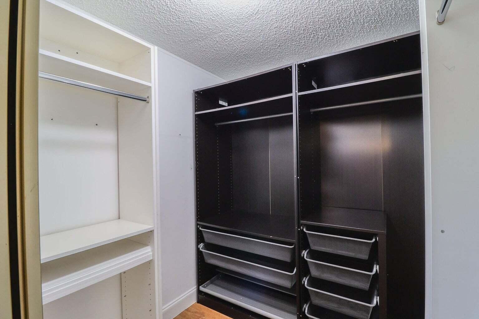 SPANISH LAKES - Residential