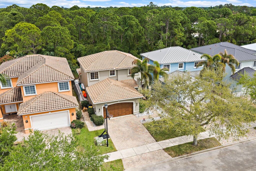 Photo of 2783 SW Butterfly Lane, Palm City, FL 34990 (MLS # B26010505)