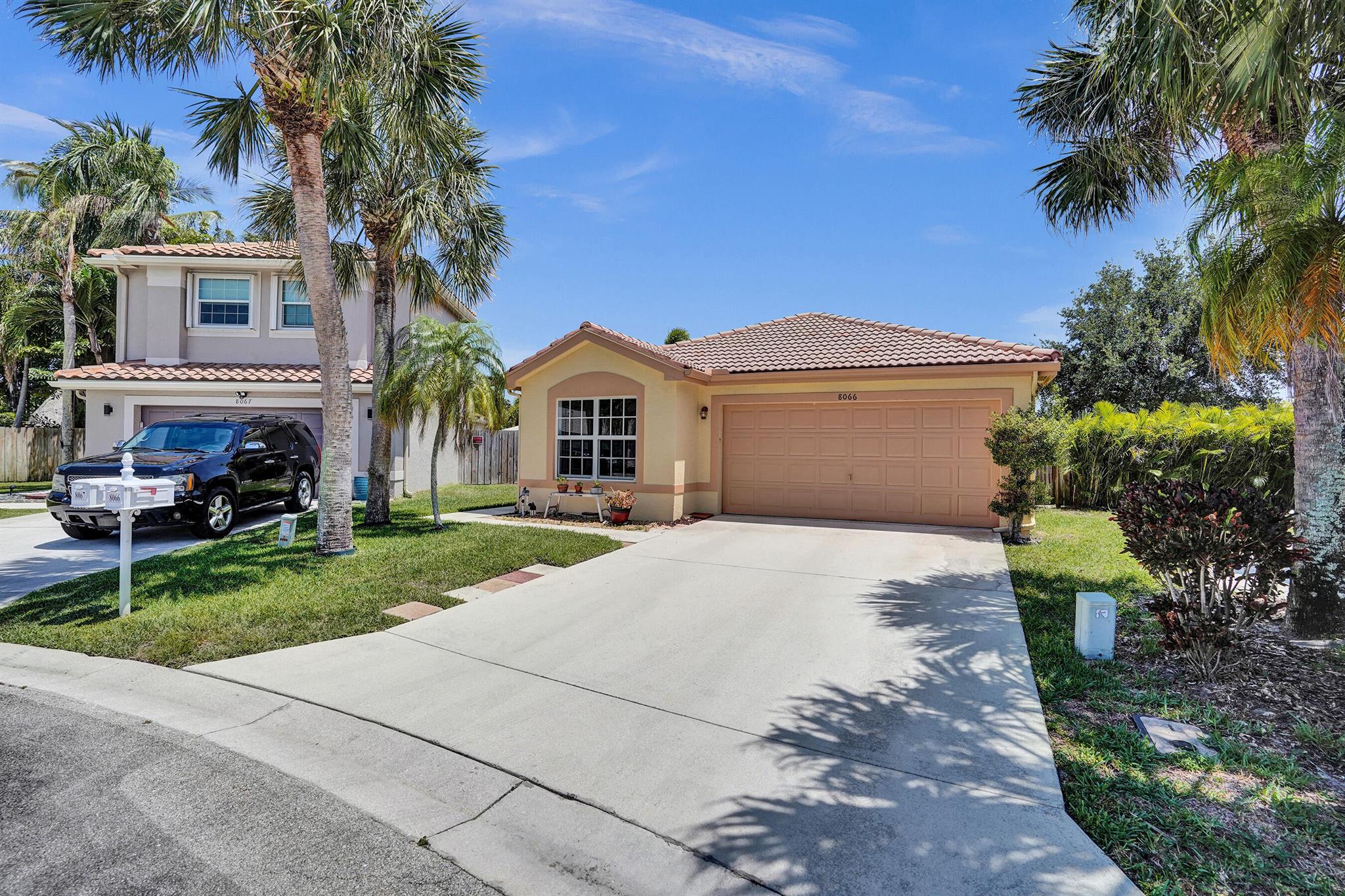 8066 Stirrup Cay Court