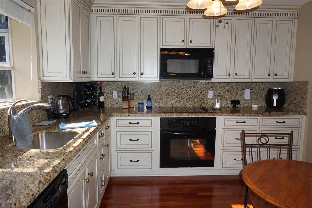 EAGLE LAKE - Residential