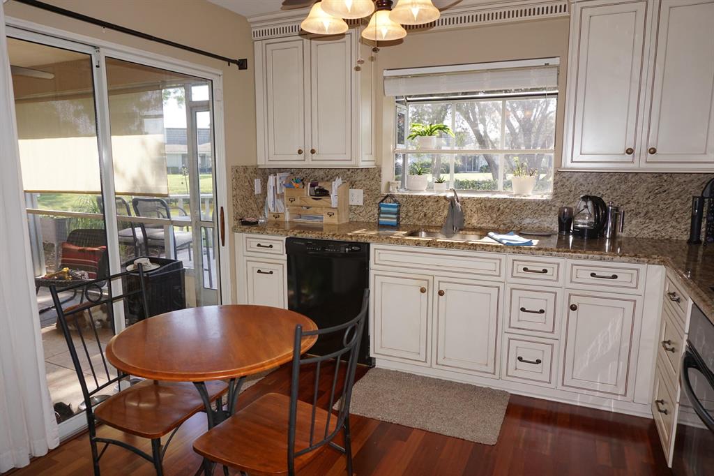 EAGLE LAKE - Residential