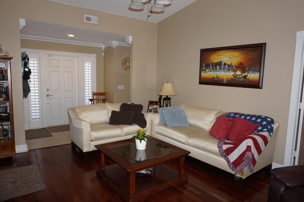 EAGLE LAKE - Residential