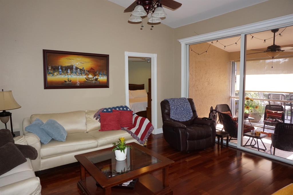 EAGLE LAKE - Residential