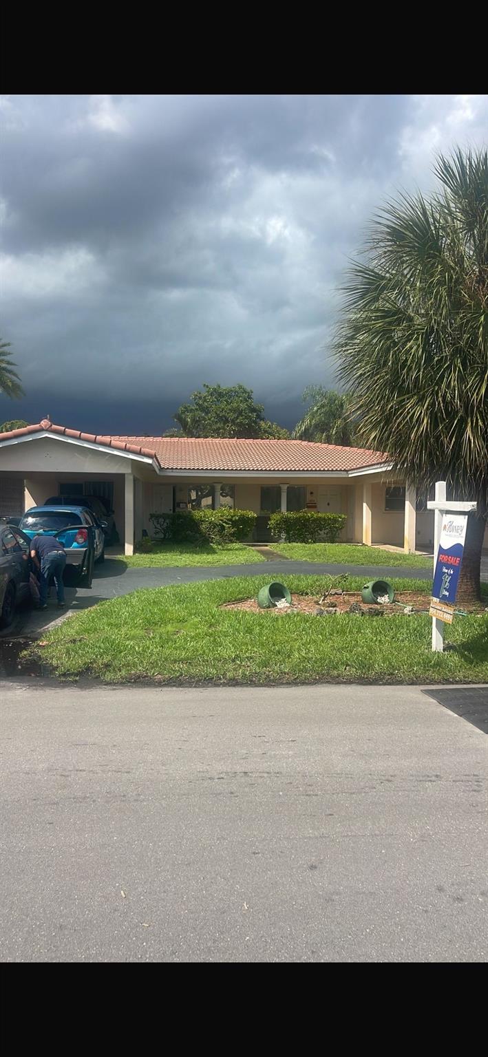 Gorgeous 6-Bed/4-Bath duplex in a prime location! Each unit is a mirror image, with spacious open floor plans, separate meters, and private washer/dryer. An excellent Airbnb or rental potential! Private fenced in back yard.
Easy to add an additional bathroom in each unit for more value. Major updates include a newer roof (6 years old) and complete replacement of all cast-iron pipes. Close to the beach, Lauderdale By-The-Sea, dining and entertainment! This is a strong income-producing opportunity with flexibility for both short-term and long-term tenants! Pics coming soon.